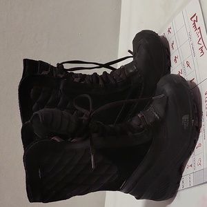 North Face Boots sz 1